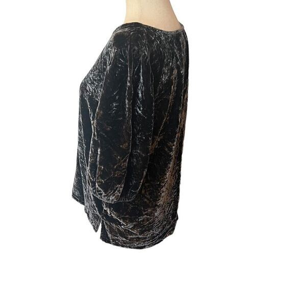 Loft Dark Grey Crushed Velvet Short Sleeve V Neck Top Small - Picture 2 of 6